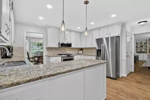 211 Nacoochee Dr, Woodstock, GA 30188 - Photo 18