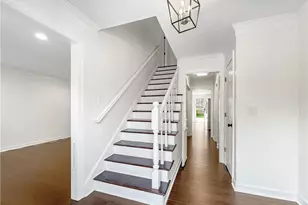 3145 Queens Walk NE, Atlanta, GA 30345 - Photo 6