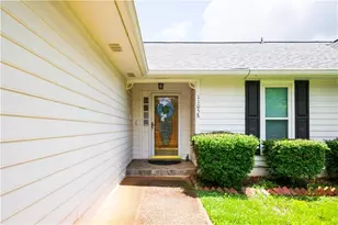 11058 Hunters Ln, Hampton, GA 30228 - Photo 4