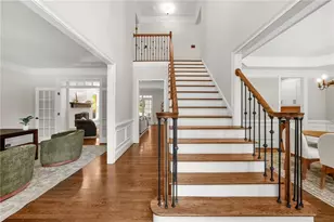 200 York Town Cir, Johns Creek, GA 30097 - Photo 4
