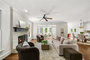 200 York Town Cir, Johns Creek, GA 30097 - Photo 8