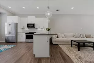 633 Broadview Pl, Atlanta, GA 30324 - Photo 6