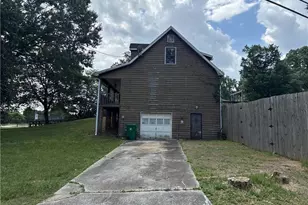 667 King Rd, Stone Mountain, GA 30088 - Photo 2