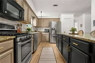 255 Paris Dr, Lawrenceville, GA 30043 - Photo 14