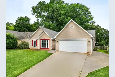 255 Paris Drive, Lawrenceville, GA 30043 - Photo 2