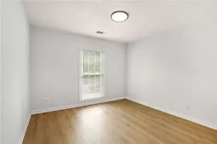 255 Paris Dr, Lawrenceville, GA 30043 - Photo 30