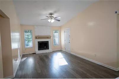 4007 Stacy Lane, Snellville, GA 30039 - Photo 4