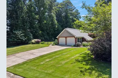 146 Lakeside Drive NW, Kennesaw, GA 30144 - Photo 28