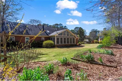 146 Lakeside Drive NW, Kennesaw, GA 30144 - Photo 26