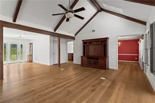 146 Lakeside Dr NW, Kennesaw, GA 30144 - Photo 6