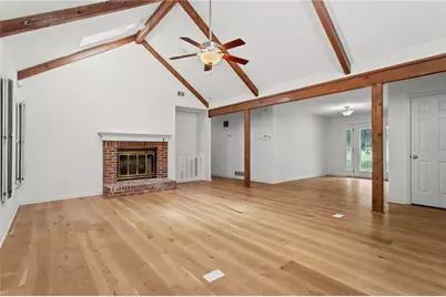 146 Lakeside Drive NW, Kennesaw, GA 30144 - Photo 10
