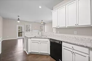 248 Bobbie Way, Woodstock, GA 30189 - Photo 4