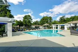 1067 Pitts Rd, Sandy Springs, GA 30350 - Photo 12