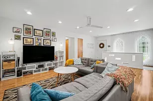 135 Chaney Ct, Lawrenceville, GA 30044 - Photo 2