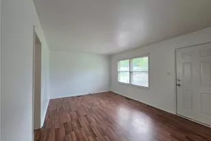 104 Delaware Ave, Warner Robins, GA 31093 - Photo 2