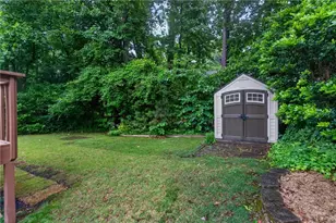 4557 Village Springs Pl, Atlanta, GA 30338 - Photo 32