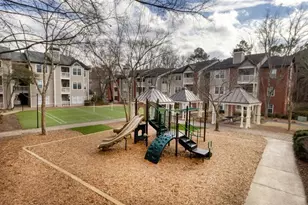 100 Ashford Gables Dr, Dunwoody, GA 30338 - Photo 24