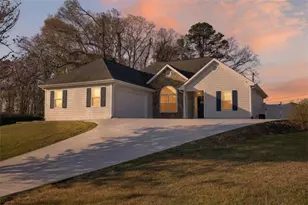 1530 Summer Lake Terrace, Loganville, GA 30052 - Photo 4