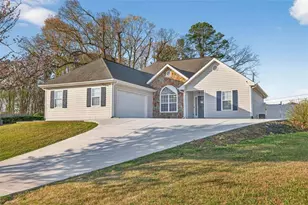 1530 Summer Lake Terrace, Loganville, GA 30052 - Photo 2