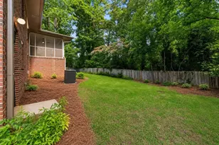 61 Barrett Cir SE, Marietta, GA 30060 - Photo 24