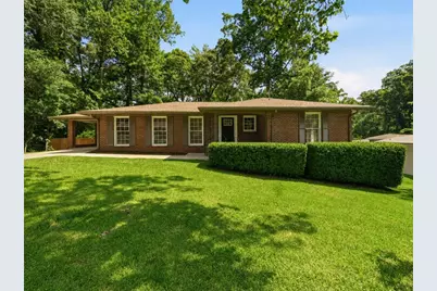 61 Barrett Circle SE, Marietta, GA 30060 - Photo 1