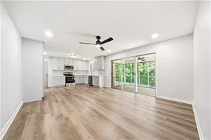 61 Barrett Cir SE, Marietta, GA 30060 - Photo 12