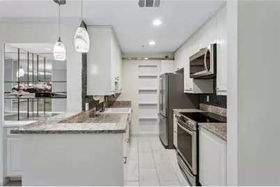 28306 Plantation Drive NE #28306, Atlanta, GA 30324 - Photo 16