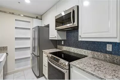 28306 Plantation Drive NE #28306, Atlanta, GA 30324 - Photo 18