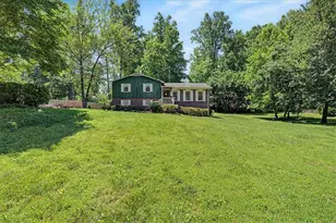 2611 Sandy Ct, Marietta, GA 30066 - Photo 2