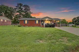 202 Plantation Ave, Cedartown, GA 30125 - Photo 1