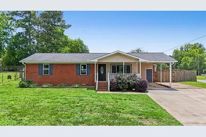202 Plantation Avenue, Cedartown, GA 30125 - Photo 2