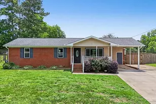 202 Plantation Ave, Cedartown, GA 30125 - Photo 1