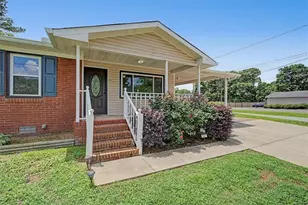 202 Plantation Ave, Cedartown, GA 30125 - Photo 2
