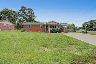 202 Plantation Ave, Cedartown, GA 30125 - Photo 1