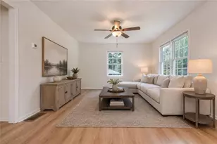 704 Skyview Dr, Marietta, GA 30060 - Photo 2