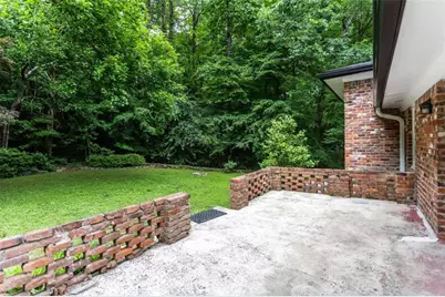 1025 Vistavia Circle, Decatur, GA 30033 - Photo 10