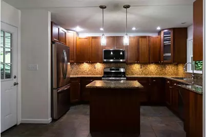 1025 Vistavia Circle, Decatur, GA 30033 - Photo 22