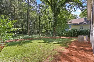 110 Howell Dr SW, Atlanta, GA 30331 - Photo 30