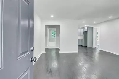 110 Howell Drive SW, Atlanta, GA 30331 - Photo 4