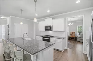 4042 Windsor Tr, Gainesville, GA 30506 - Photo 10