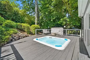 10250 Kinross Rd, Roswell, GA 30076 - Photo 40