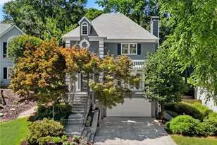 10250 Kinross Rd, Roswell, GA 30076 - Photo 4
