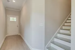 122 Bluffington Wy, Marietta, GA 30066 - Photo 2