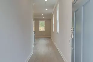 122 Bluffington Wy, Marietta, GA 30066 - Photo 2
