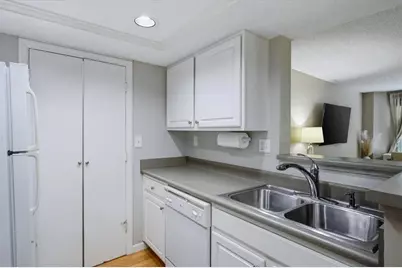 3069 Chastain Park Court NE, Atlanta, GA 30342 - Photo 8