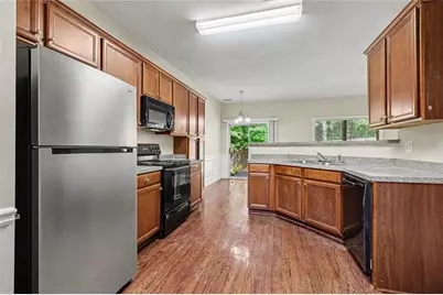 372 Creek Manor, Suwanee, GA 30024 - Photo 8