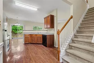 372 Creek Manor, Suwanee, GA 30024 - Photo 6