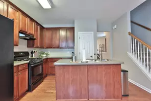 501 Grove Field Ct, Suwanee, GA 30024 - Photo 6