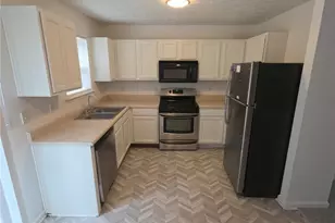 9432 Lakeview Rd, Union City, GA 30291 - Photo 2