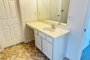 9432 Lakeview Rd, Union City, GA 30291 - Photo 8